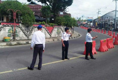 Water Barrier Sering Digeser,  Dishub Usulkan Median Jalan  Permanen di Simpang Seranggas 