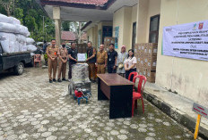 239 Warga Rentan di Lambar  Terima Bantuan Kemensos RI 