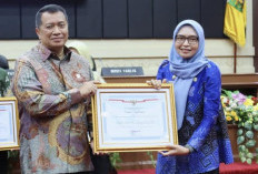 Disdukcapil Bandarlampung  Raih Predikat Pelayanan Prima