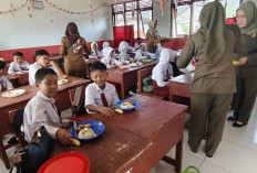 Satpol PP Lambar dan Pramuka Gelar Aksi Berbagi Makanan Bergizi