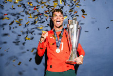 Cristiano Ronaldo Menangis Bahagia Usai Bawa Portugal Juara UEFA Nations League