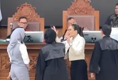 Tegang! Nikita Mirzani Ledakkan Emosi pada Reza Gladys di Ruang Sidang