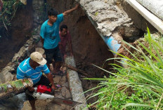 Intensitas Hujan Tinggi, Warga Tigajaya  Khawatir  Jalan Poros  Putus Total