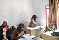 Peratin Ciptawaras Tekankan  Disiplin Kerja Aparatur Pekon