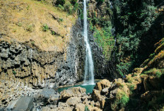 Takapala: Air Terjun Nan Sejuk di Malino