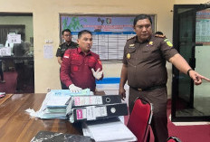 Usut Dugaan Korupsi SPPT PBB-P2,  Kejari Pringsewu Geledah  Bapenda dan Rumah di Gadingrejo