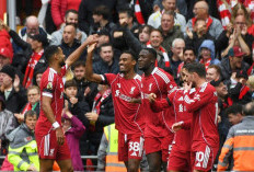 Liverpool Prioritas Perpanjang  Kontrak Curtis Jones