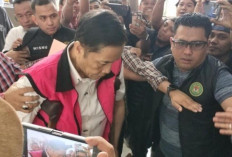 Penyidik Temukan 117 Amplop Berisi Uang Saat OTT Deliar