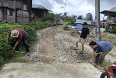 Prioritaskan Infrastruktur, 250 Meter Jalan Rusak  di Sukaraja Dibangun