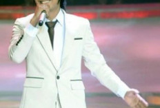 Momen Haru di Konser,  Charly van Houten Cari Pedagang dan Putrinya yang Viral