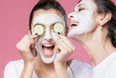 Double Cleansing Dulu atau Maskeran Dulu? Inilah Cara Memakai Masker Wajah dengan Benar