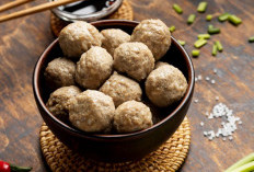 Lima Rahasia Bikin Bakso Sapi Rumahan yang Teksturnya Pas