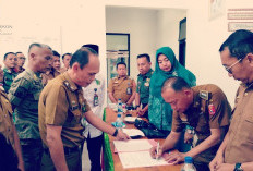 Gantikan Erwin, Ruspel Mulai Tugas  sebagai Camat Lumbokseminung