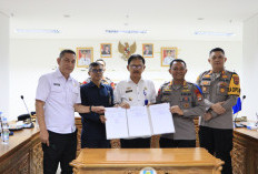 Pemkab Teken NPHD Hibah Aset ke Brimob, Pemprov dan PA Krui