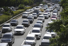 Polisi Sebut Mobil Lewat Bahu Jalan Tol Pangkas Waktu Nyaris 25 Menit  