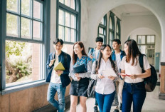 China Catat Sejarah: Robot Humanoid Xueba 01 Diterima Kuliah Program PhD Seni