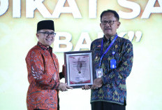 Pemkab Pesisir Barat Raih Predikat B Sakip Award 2024