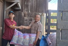 Dukung Produktivitas Beras,  Petani Terima Benih Padi Unggul