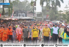 Jalan Sehat Kerukunan Warnai Peringatan HUT ke-80 RI di Lampung Barat