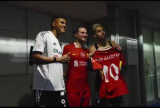 Liverpool Tumbangkan Yokohama  Sandy Walsh- Mac Allister Tukar Jersey 