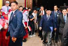 Presiden Prabowo Subianto Terima Penghargaan Darjah Kerabat Johor di Malaysia