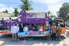 Pemkab Lambar Serahkan  Alsintan untuk Petani di BNS