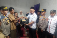 Penyerahan Donasi Dipimpin Camat Bambang, Diterima  Haru Keluarga Tumpal Simamora