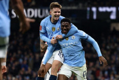 Man City Gilas Salford City 8-0, Guardiola Puji Hattrick James McAtee