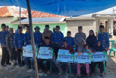 Pemkab Pesbar Salurkan  Bantuan Korban Kebakaran