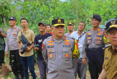 Kapolda Lampung Tinjau Lokasi Bencana Angin Kencang di Sukoharjo Pringsewu dan Berikan Bantuan