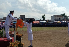 Haru dan Bangga,  Upacara HUT ke-80 RI di Way Tenong Berlangsung Khidmat