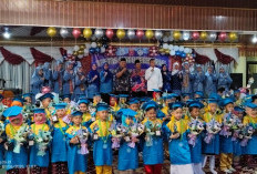 Pentas Seni dan Pelepasan Siswa  TK-PAUD Islam Alif Penuh Haru