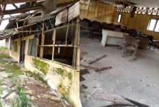 Aula Kantor Kecamatan Suoh  Tinggal Menunggu Ambruk