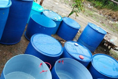 Kerang Bagikan 200 Tong Sampah 