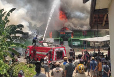 Kebakaran di MTS NU Krui  Hanguskan Dua Gedung
