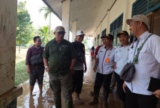 Pasca Direndam Banjir, Disdikbud Tinjau SMPN 2 BNS