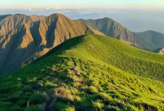 Menjelajah Bukit Nanggi,  Pesona Awan di Puncak Lombok Timur