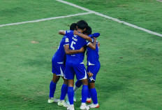 Persib Bandung Tundukkan Semen Padang 2-0 di Laga Perdana Super League