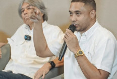 Rayen Desak Ahmad Dhani untuk  Hadapi Dugaan Penghinaan Marga