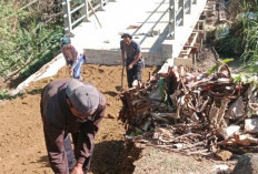 Warga Siapkan Akses Jalan Sambut  Tuntasnya Pembangunan Jembatan 