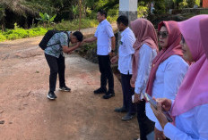 Semangat Pagi yang Menyala  di Gerbang SMKN 1 Pagar Dewa