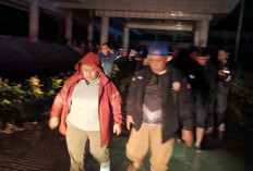Wakil Bupati Pesbar Tinjau Langsung Penanganan Banjir Gedung A Komplek Pemkab