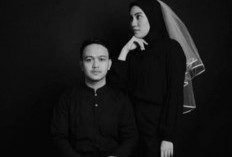 9 Ide Prewedding Casual Hitam yang Simpel dan Elegan