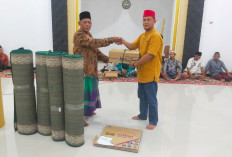 Ringinsari Beri Bantuan untuk   Masjid dan Paguyuban Seni 