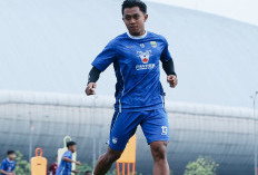 Febri Hariyadi Jadi Simbol Loyalitas di Tengah Wajah Baru Persib Bandung