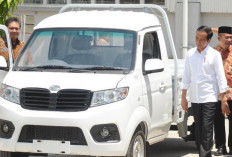 Jokowi Hadapi Gugatan Perdata Warga Gegara Mobil Esemka