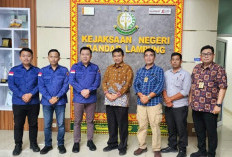Diduga Rugikan Negara Rp3,4 Miliar, Dua Tersangka Faktur Pajak Fiktif  Diserahkan ke Kejari Bandarlampung
