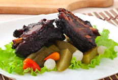 Makanan yang Sebaiknya Dibatasi Saat Perayaan Natal