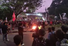 Mahasiswa di Serang Gelar  Aksi Tolak Revisi UU TNI