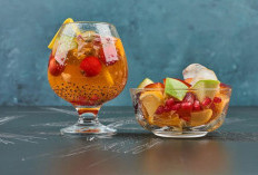 Es Buah Koktail Jadul Minuman Menyegarkan untuk Lebaran